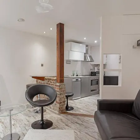 Modern 2bd 14 Mins To The Eiffel Tower Lägenhet *